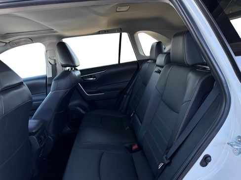Used 2023 Toyota RAV4 XLE Premium FWD image 11