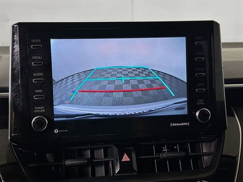 Used 2021 Toyota Corolla LE FWD image 24