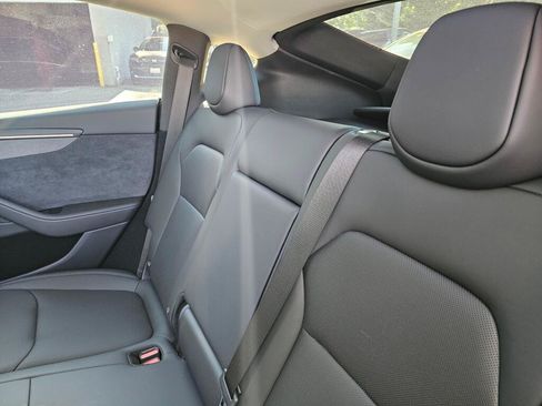 Used 2026 Tesla Model Y Long Range AWD/4WD image 21