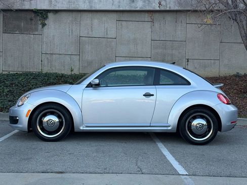 Used 2015 Volkswagen Beetle 1.8T Classic image 11