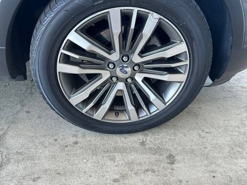 Used 2017 Ford Explorer Platinum AWD/4WD image 20