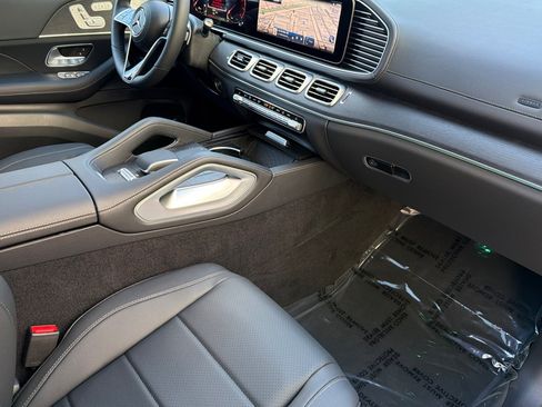 New 2026 Mercedes-Benz GLS 450 4MATIC image 16
