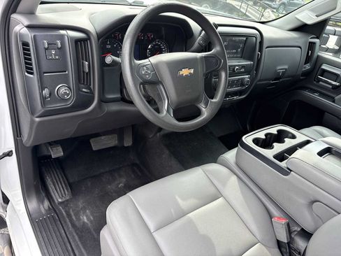 Used 2019 Chevrolet Silverado 2500 W/T w/ WT Convenience Package RWD image 10