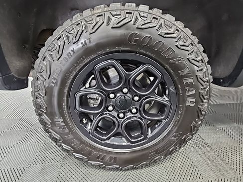 Certified 2024 Chevrolet Silverado 1500 ZR2 w/ ZR2 Bison Edition image 51