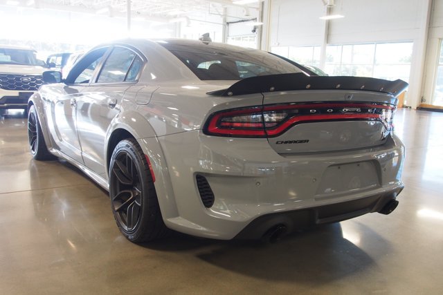 Used 2022 Dodge Charger Scat Pack RWD image 5