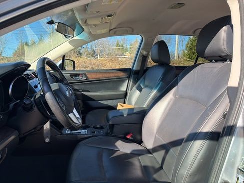 Used 2016 Subaru Outback 2.5i Limited image 20