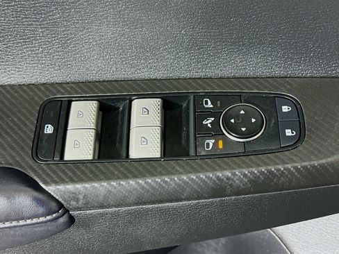 Used 2023 Mitsubishi Outlander SE FWD image 24