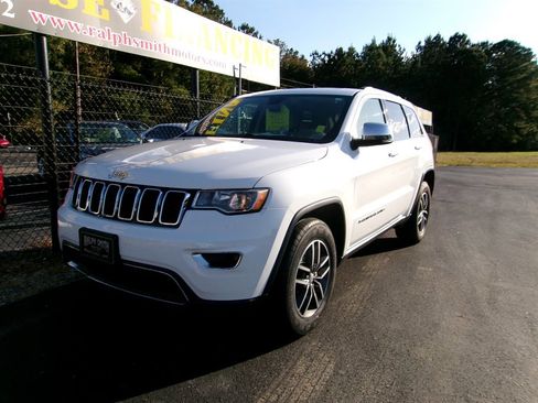 Used 2017 Jeep Grand Cherokee Limited image 2