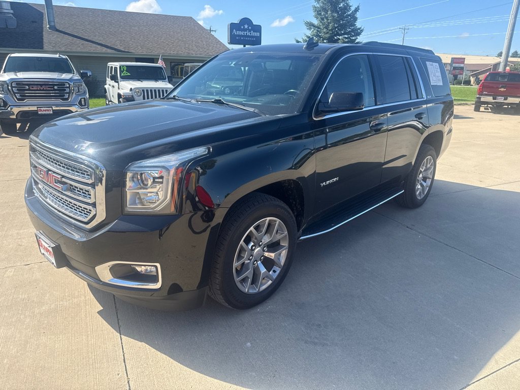 Used 2019 GMC Yukon SLE w/ SLE Value Package AWD/4WD image 1