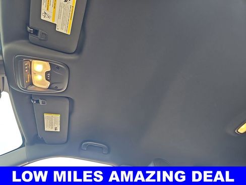 Used 2025 Chevrolet TrailBlazer RS w/ Driver Confidence Package image 29