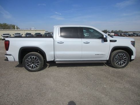 New 2026 GMC Sierra 1500 Denali Ultimate image 3