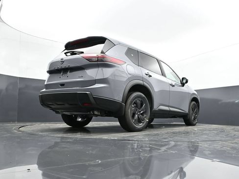 New 2026 Nissan Rogue SV w/ Cold Weather Package AWD/4WD image 29