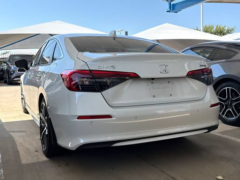 Used 2024 Honda Civic Touring image 7