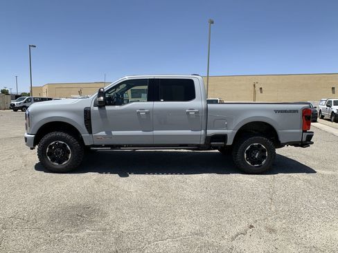 New 2025 Ford F350 Platinum w/ Tremor Off-Road Package image 4