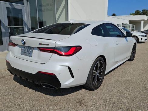 Used 2023 BMW 440i xDrive Coupe w/ Premium Package image 3
