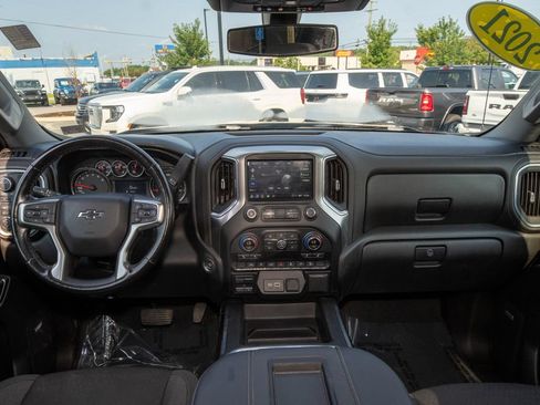 Used 2021 Chevrolet Silverado 1500 LT Trail Boss w/ Convenience Package II AWD/4WD image 18