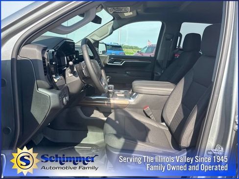 New 2026 Chevrolet Silverado 1500 RST w/ Redline Edition AWD/4WD image 11