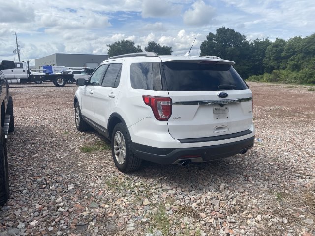 Used 2019 Ford Explorer XLT w/ Equipment Group 202A AWD/4WD image 5