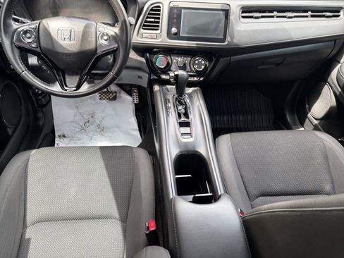 Used 2020 Honda HR-V Sport image 10