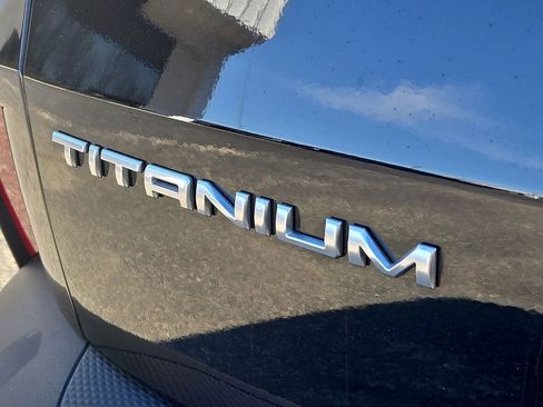 Used 2022 Ford Escape Titanium w/ Titanium Elite Package AWD/4WD image 34