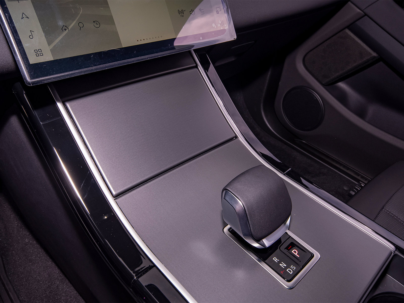 New 2026 Land Rover Range Rover Evoque S AWD/4WD image 26