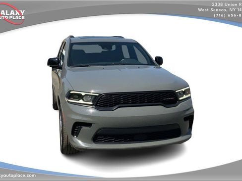 Used 2024 Dodge Durango GT AWD/4WD image 3