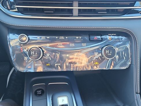 New 2026 INFINITI QX60 Sport image 20