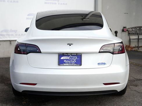 Used 2023 Tesla Model 3 Standard Range image 6