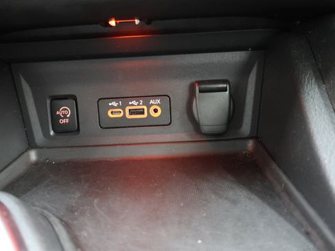 Used 2024 Nissan Sentra SV FWD image 43