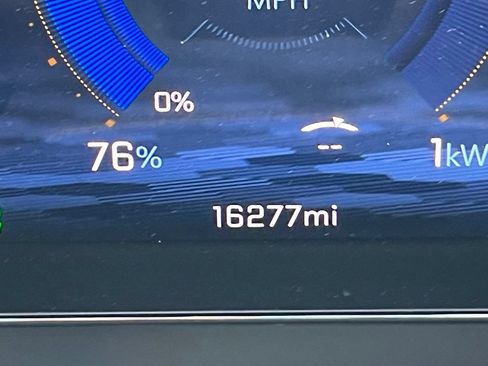 Used 2024 Chevrolet Equinox EV RS w/ Active Safety Package 3 FWD image 14
