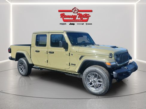 New 2026 Jeep Gladiator Sport AWD/4WD image 7