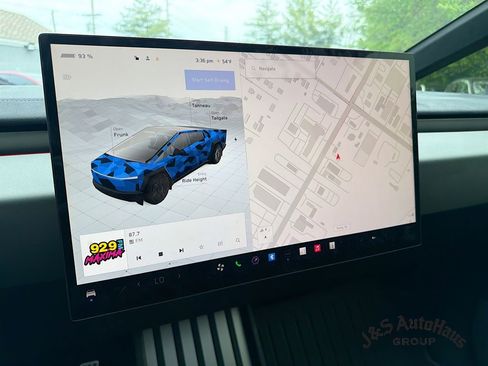 Used 2024 Tesla Cybertruck Cyberbeast AWD/4WD image 19