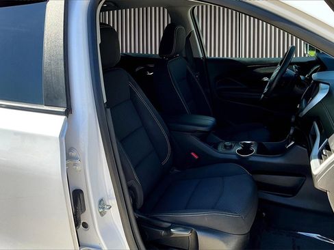 Used 2022 GMC Terrain SLE image 7