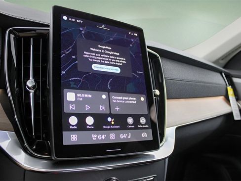 New 2025 Volvo XC90 B6 Plus w/ Protection Package Premier image 24