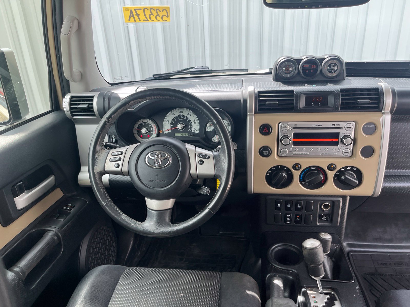 Used 2013 Toyota FJ Cruiser 4WD w/ Upgrade Pkg image 21