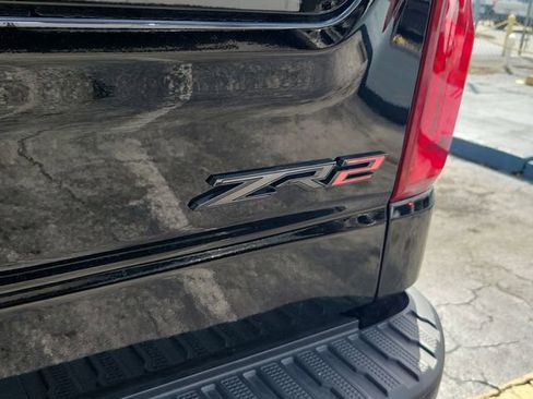 Used 2025 Chevrolet Silverado 1500 ZR2 w/ Technology Package image 5