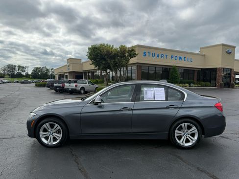 Used 2017 BMW 330i xDrive Sedan AWD/4WD image 25