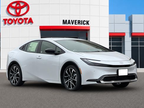 New 2026 Toyota Prius Plug-In Hybrid FWD image 7
