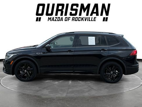 Used 2024 Volkswagen Tiguan SE R-Line FWD image 3