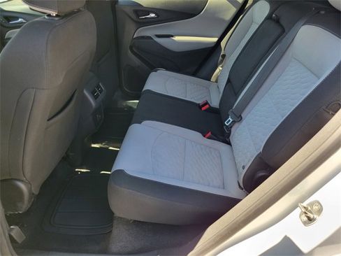 Used 2020 Chevrolet Equinox LS w/ LS Convenience Package image 11