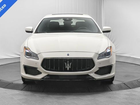Used 2022 Maserati Quattroporte Modena Q4 image 2