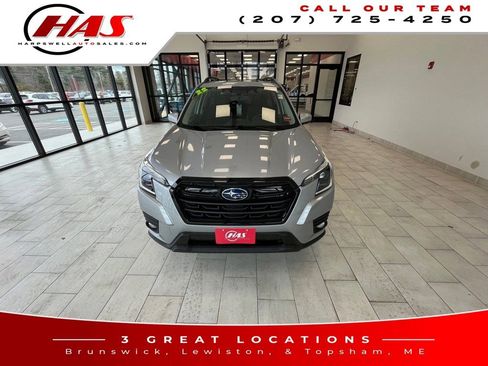 Used 2022 Subaru Forester Premium AWD/4WD image 9