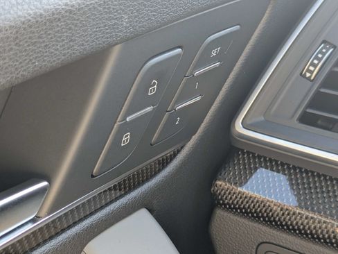 Used 2018 Audi SQ5 Prestige AWD/4WD image 30