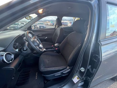 Used 2024 Nissan Kicks SV FWD image 22