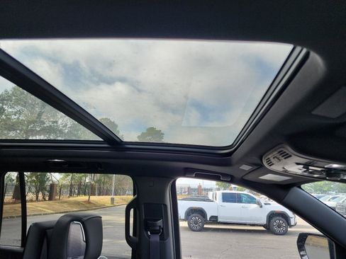 New 2026 GMC Yukon XL AT4 Ultimate image 7