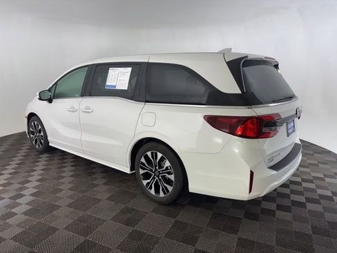 Used 2026 Honda Odyssey Elite image 10