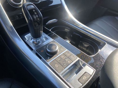 Used 2014 Land Rover Range Rover Sport HSE image 27