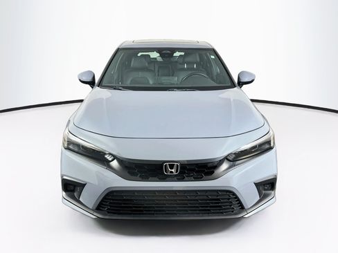 Used 2022 Honda Civic Sport Touring image 2