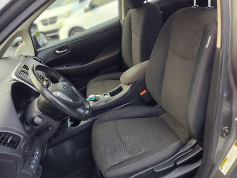 Used 2015 Nissan Leaf S FWD image 10