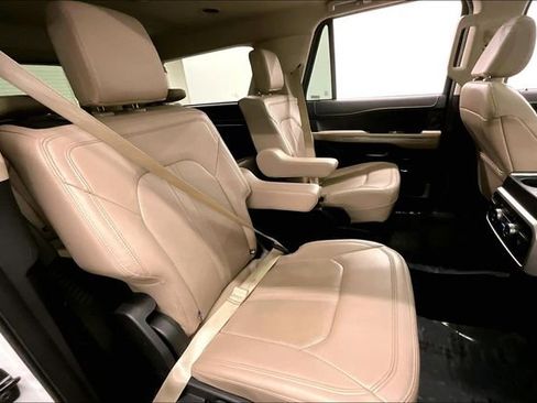 Used 2024 Ford Expedition Max Limited image 23